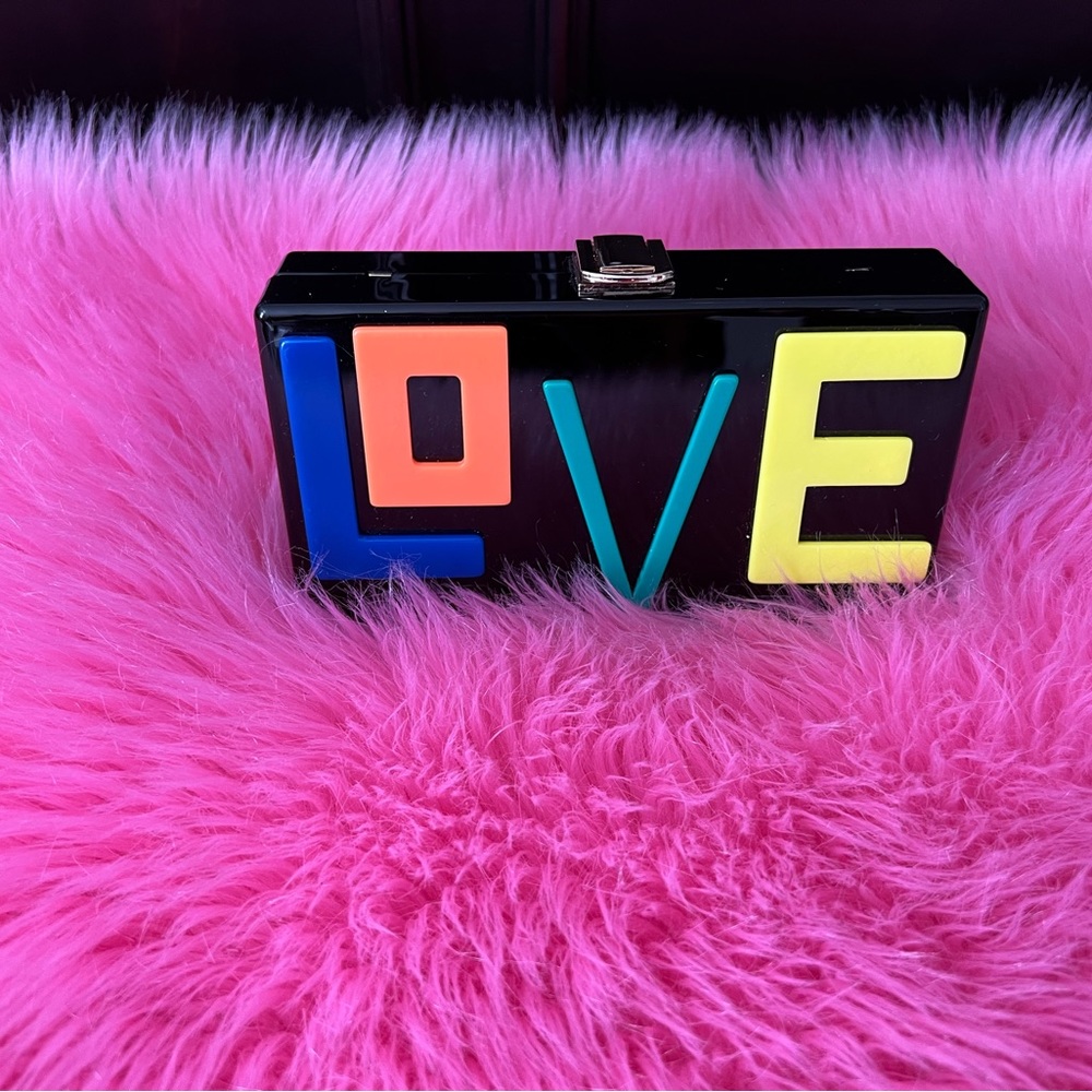 Unbranded Clutch